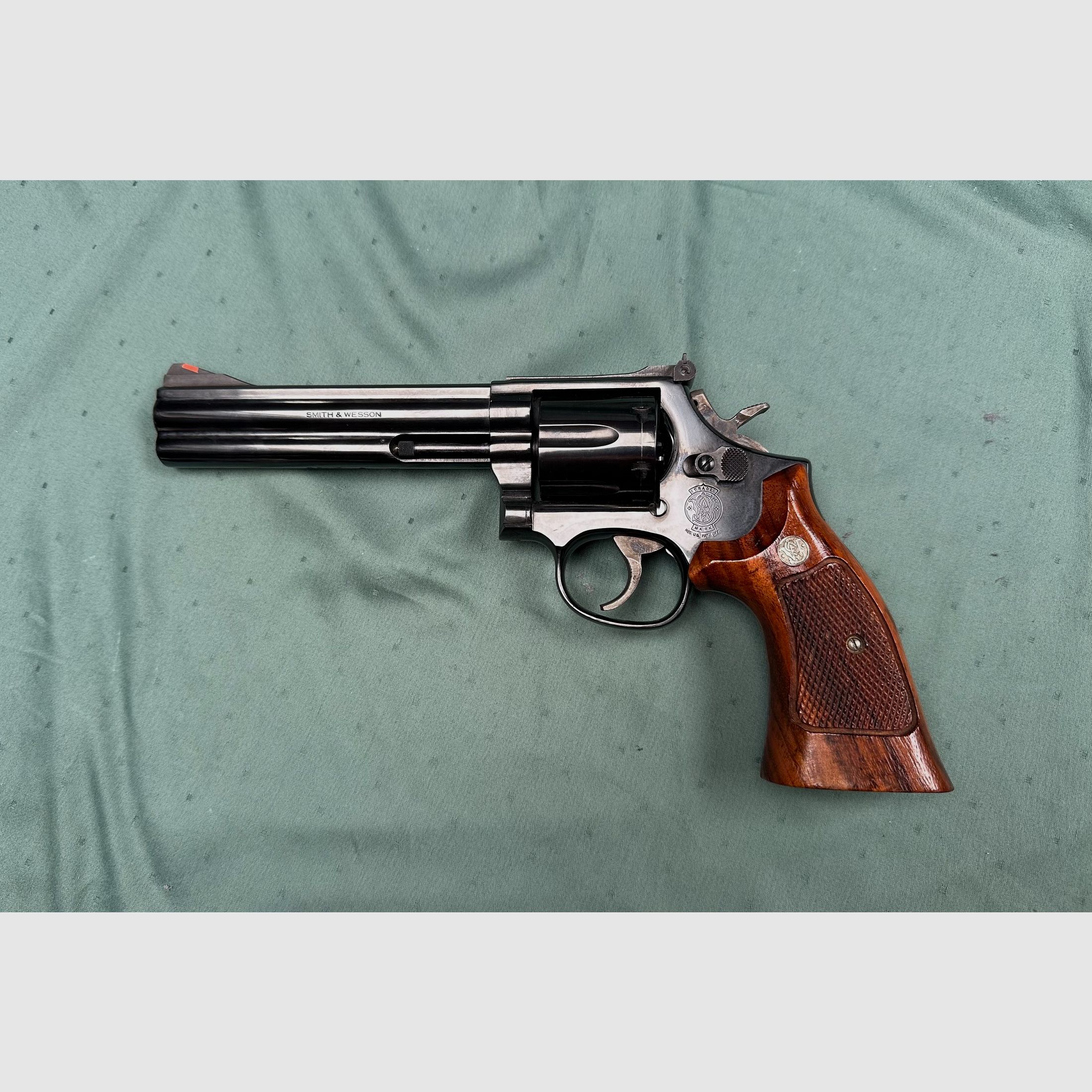 Smith & Wesson Revolver 586 Kaliber 357 Magnum, Bild 2 von 6