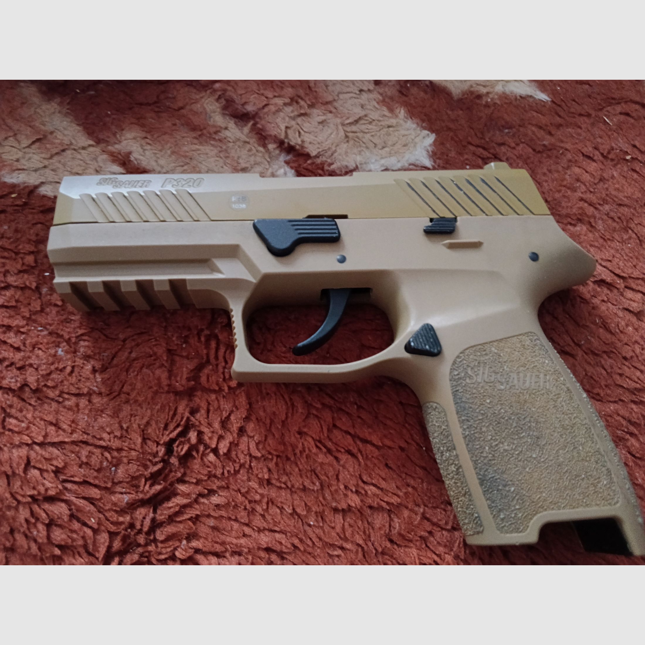 Sig Sauer P 320 pistola de fogueo