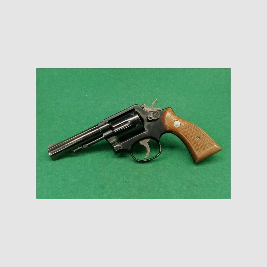 Smith & Wesson 13-2