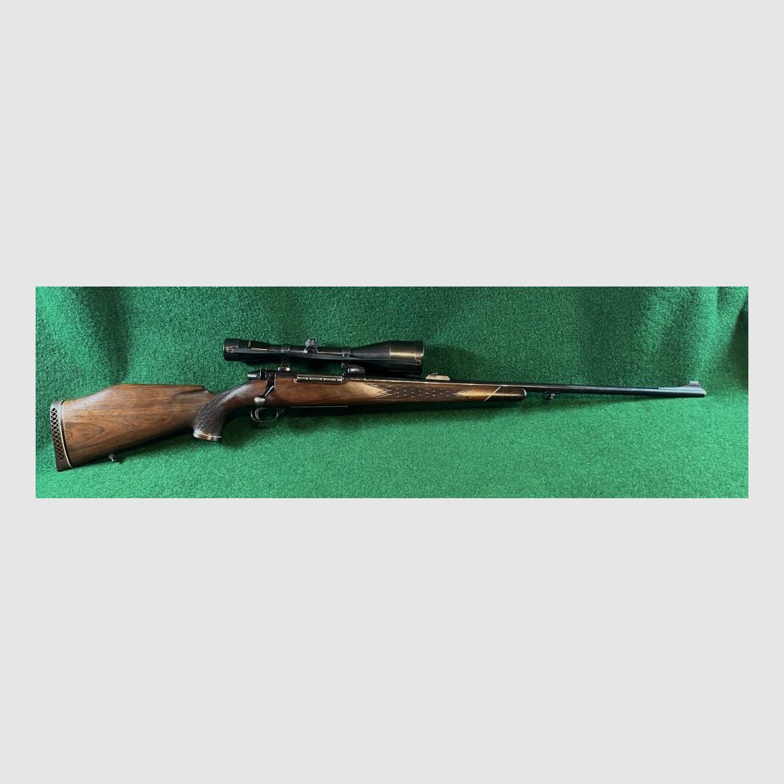 Weatherby MARK V 8x68S