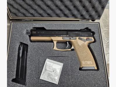 Heckler & Koch MK23 SOCOM .45 Auto
