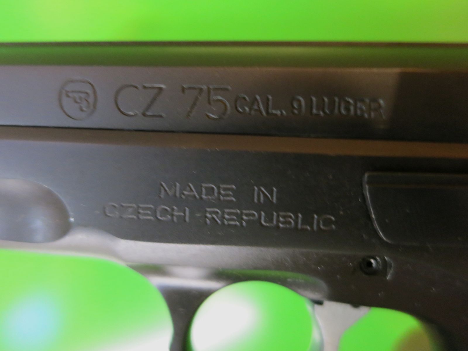 Brünner M 75 or ČZ 75 (Česká zbrojovka), semi-automatic. Self-loading pistol caliber 9 × 19 mm       #93-