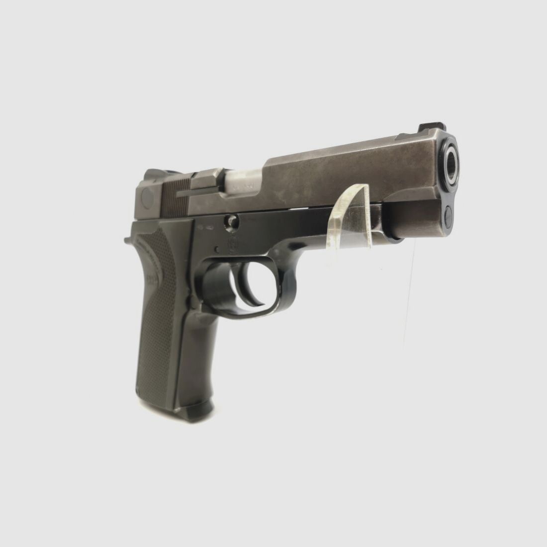 Smith & Wesson 910