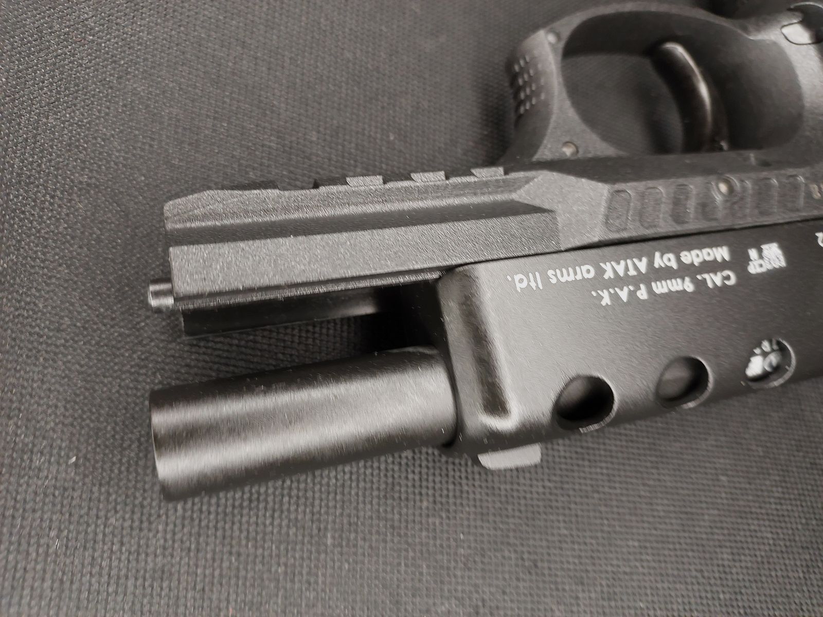 Zoraki 4918 Schreckschuspistole Kal. 9mm P.A.K. (PTB 1110) schwarz - neu!