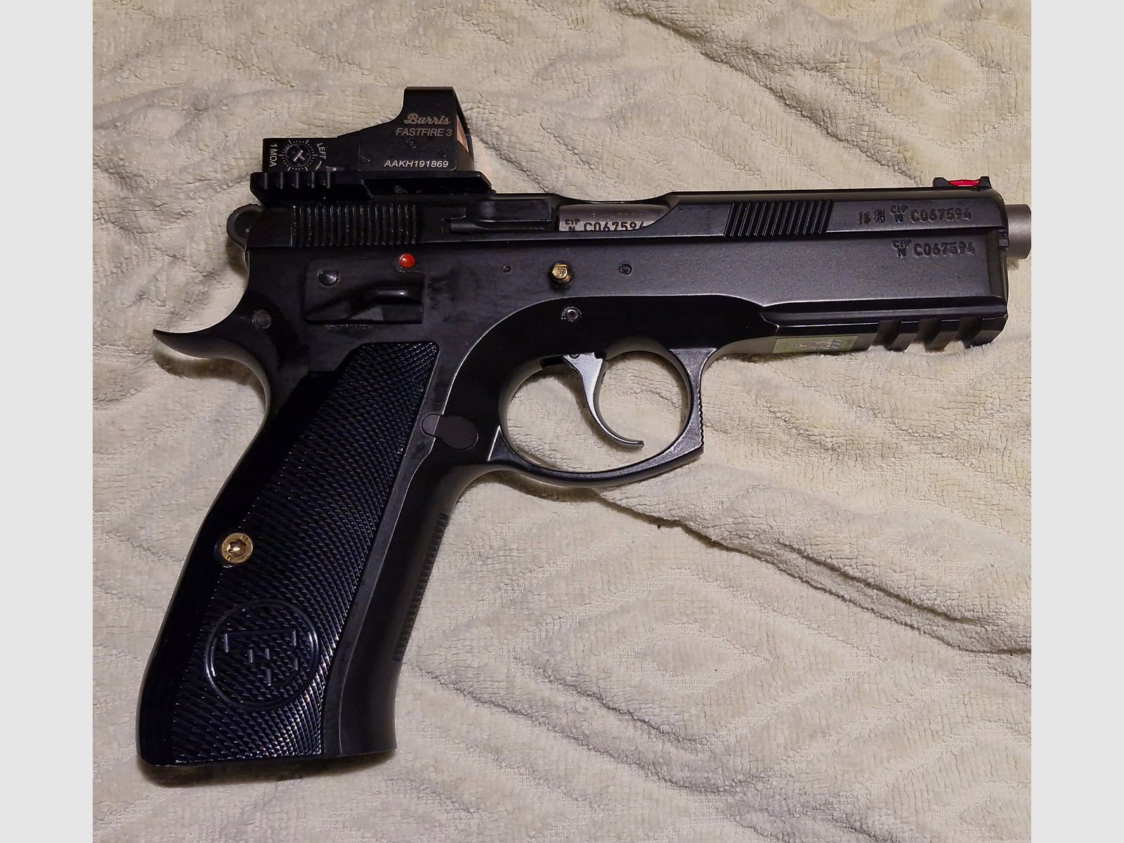 CZ 75 SP-01 Shadow inkl. Burris Fastfire 3