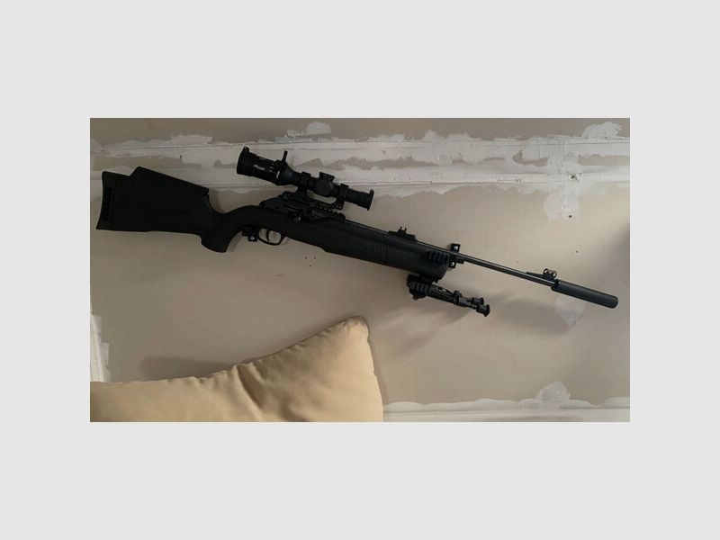 Umarex 850 M2 mit Silencer und Zweibein