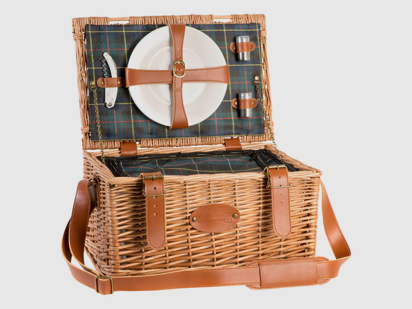 Lovergreen picnic motif picnic basket for two people Scottish Trianon green