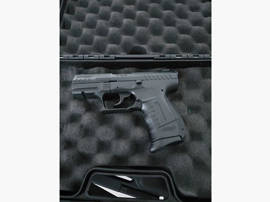 Pistole a gas a salve Walther P 99