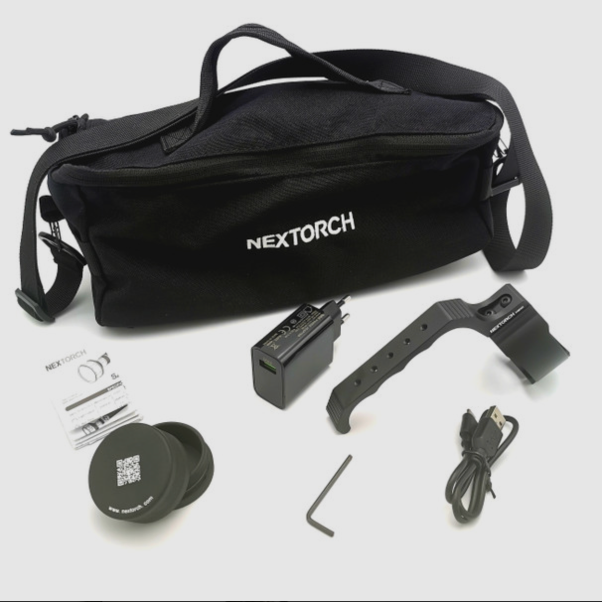 Nextorch Saint Torch 31 Profesjonalna latarka poszukiwawcza z akumulatorem o wysokiej wydajności, zdjęcie 4 z 6
