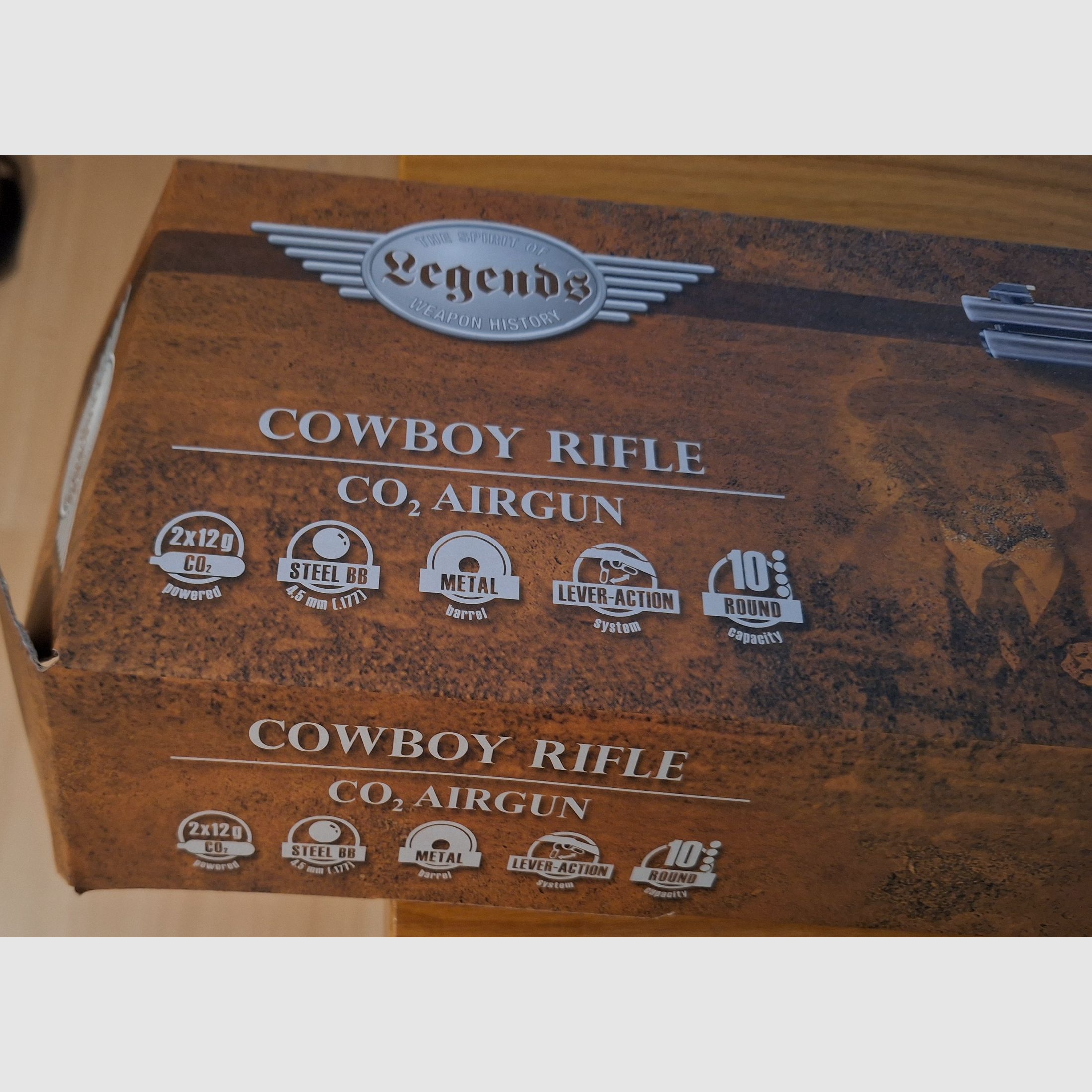 Co2 Cowboy Rifle Legends inkl. Koffer mit Schloss 4,5 mm BB und 4,5 mm Diabolo 34 Ladehülsen insgesamt!