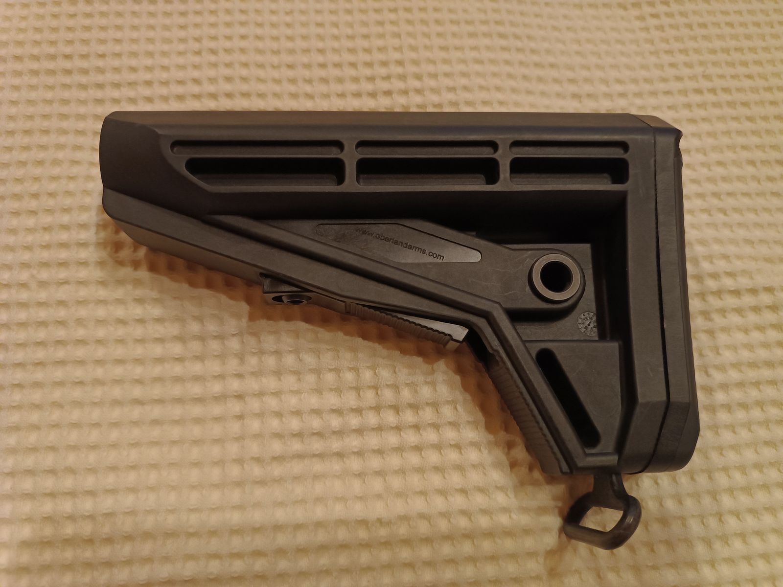 Oberland Arms Original Schulterstütze OHNE Golfballmuster mil spec