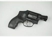 Smith & Wesson 442-2 Airweight black .38 Spec. - Like new including original packaging