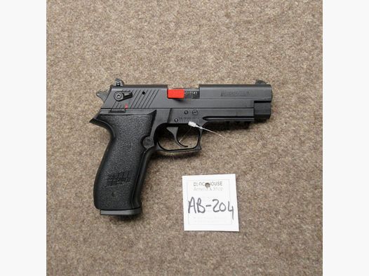 AB-204 pistolet SIG SAUER mod. Mosquito env. .22lr