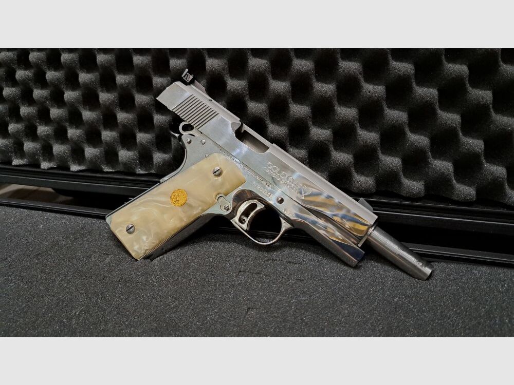 Colt 1911 A1 Gold Cup, immagine 3 di 5