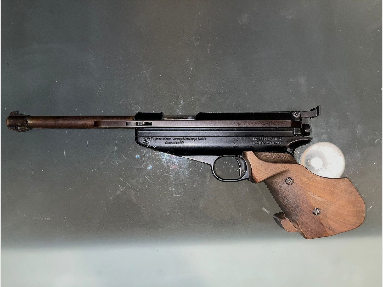 Feinwerkbau Mod. 65 4,5/.177, Federdruck / Seitenspanner