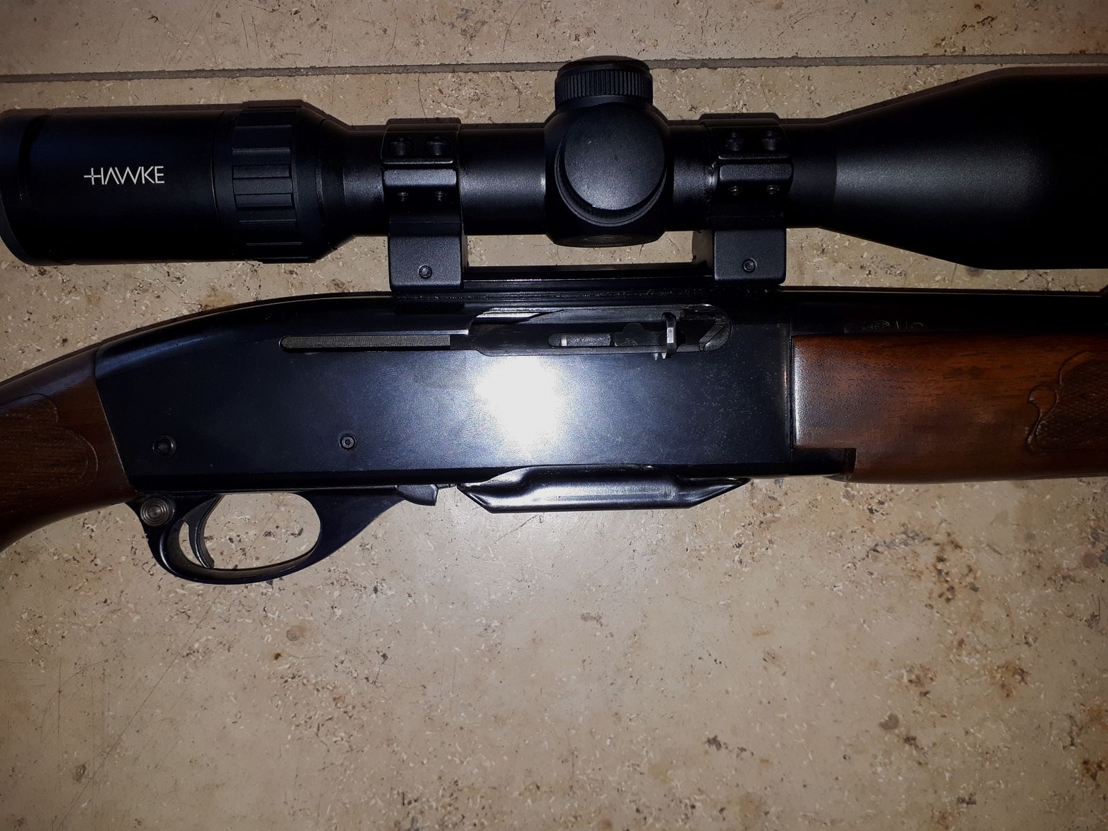 Self-loading rifle Remington Model 742.