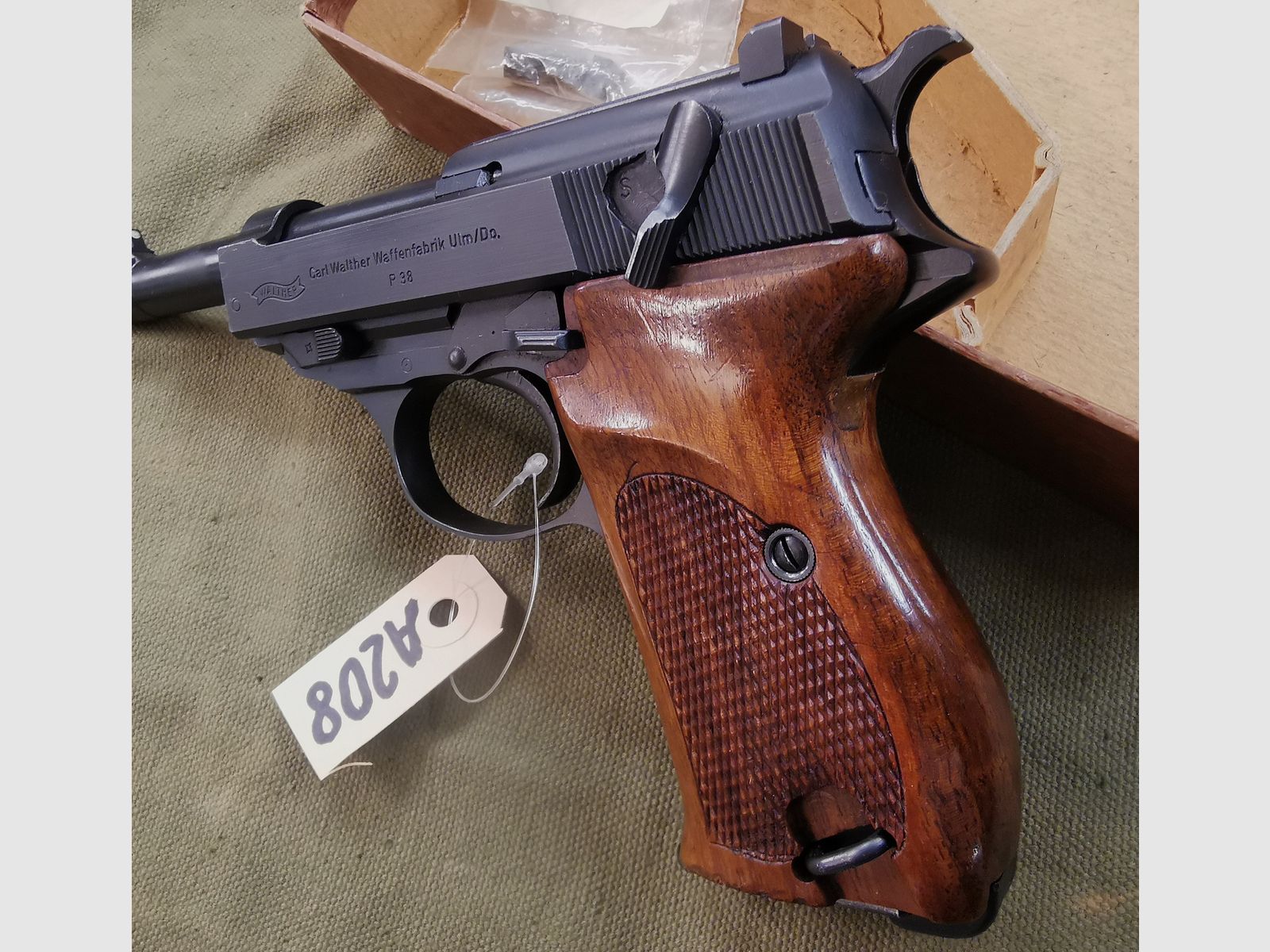 Walther P38 all-steel OVP with supply number