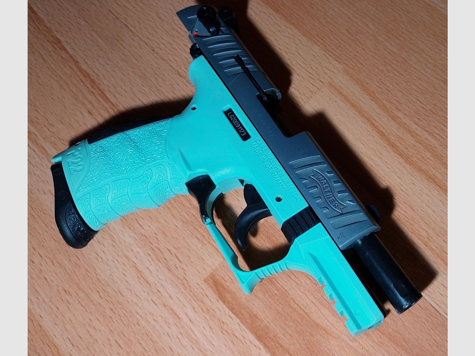 Walther P22Q blank firing pistol 9mm P.A.K. MINTOS (PTB 778) - as good as new!