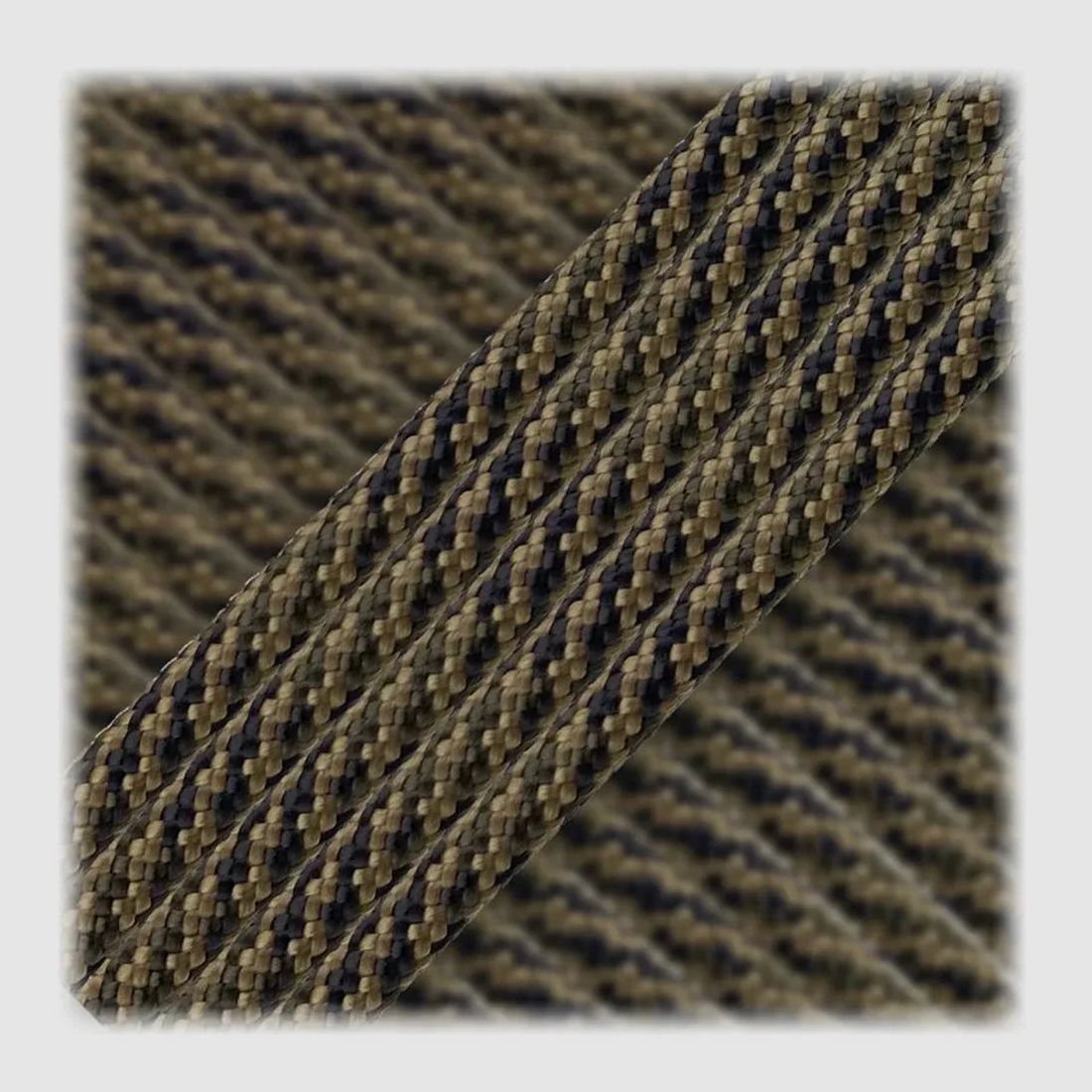 EDCX EDCX Fallschirmleine Typ III 550lb Nylon 100 m Rolle headshot