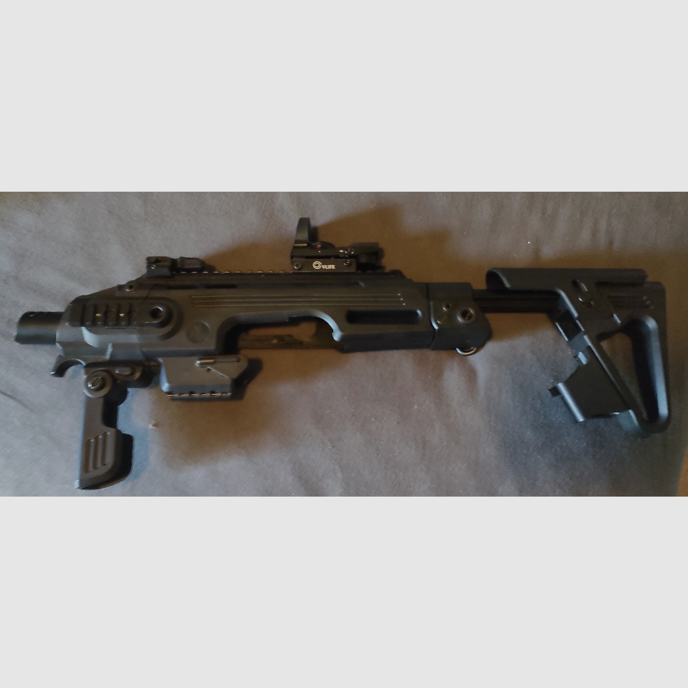 Glock 18C GBB - G18C inkl. Magazinen, Roni Kit und Visier 