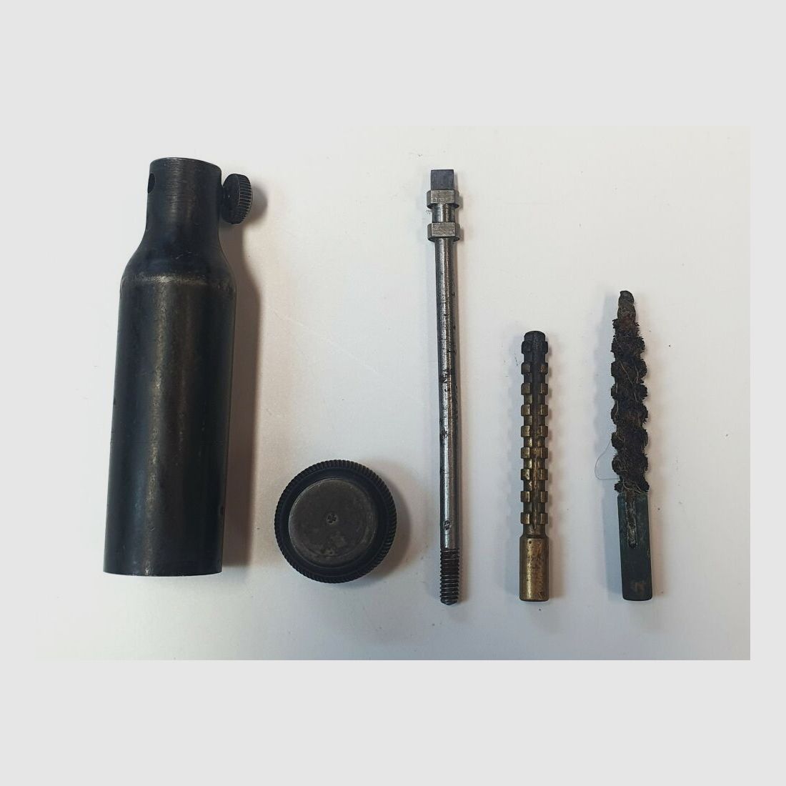 WFN Schweiz Orignal Schweizer Putzzeug für Pistole Model 1882