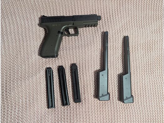 Novritsch SSE18 pistola con cargadores