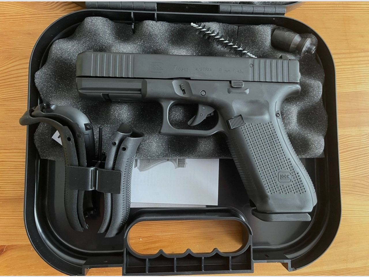 Glock 17 gen 5 First Edition 9mm PAK, as new