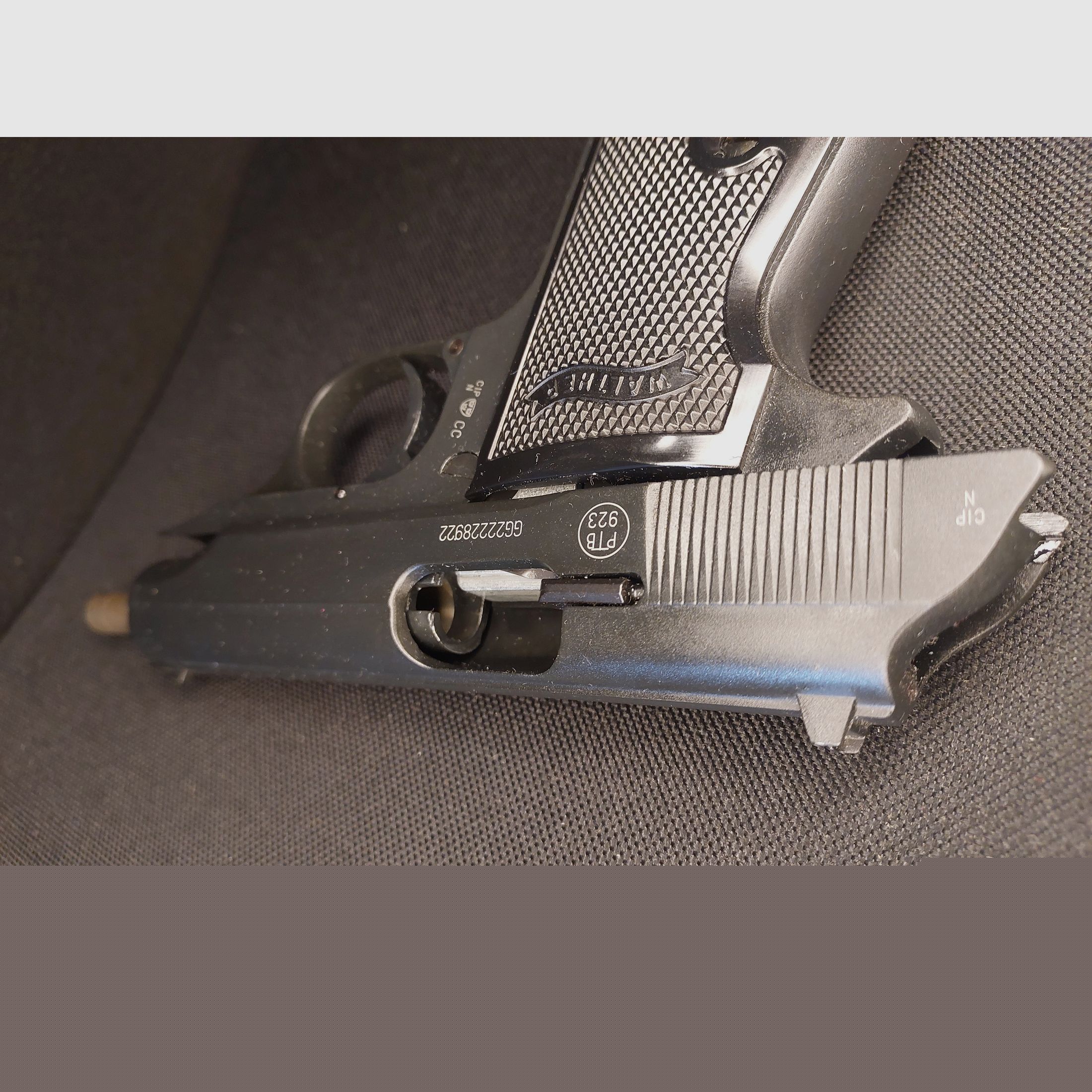 Walther PP pistola a salve cal. 9mm P.A.K. nera brunita (PTB 923)