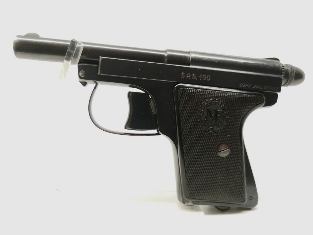 Le Francaise Policeman