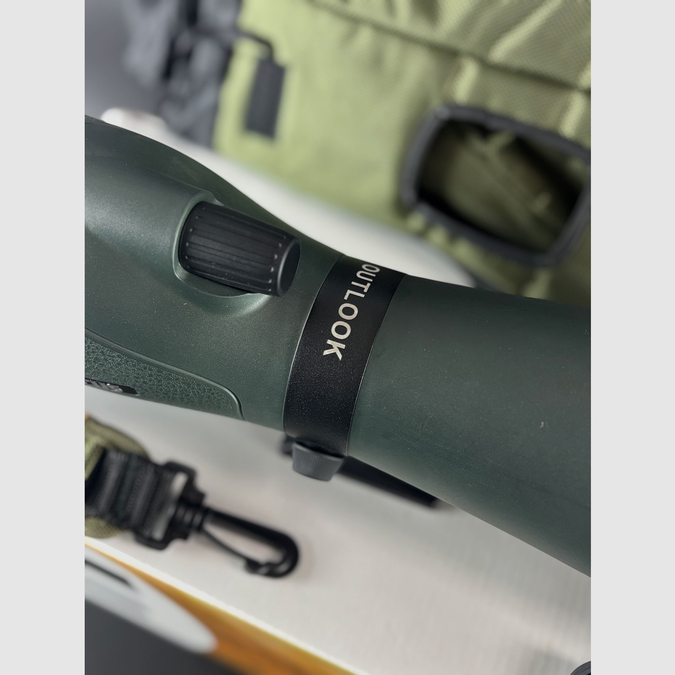 Exhibitor FOCUS Outlook 20-60x80 WP spotting scope with bag 113567-1