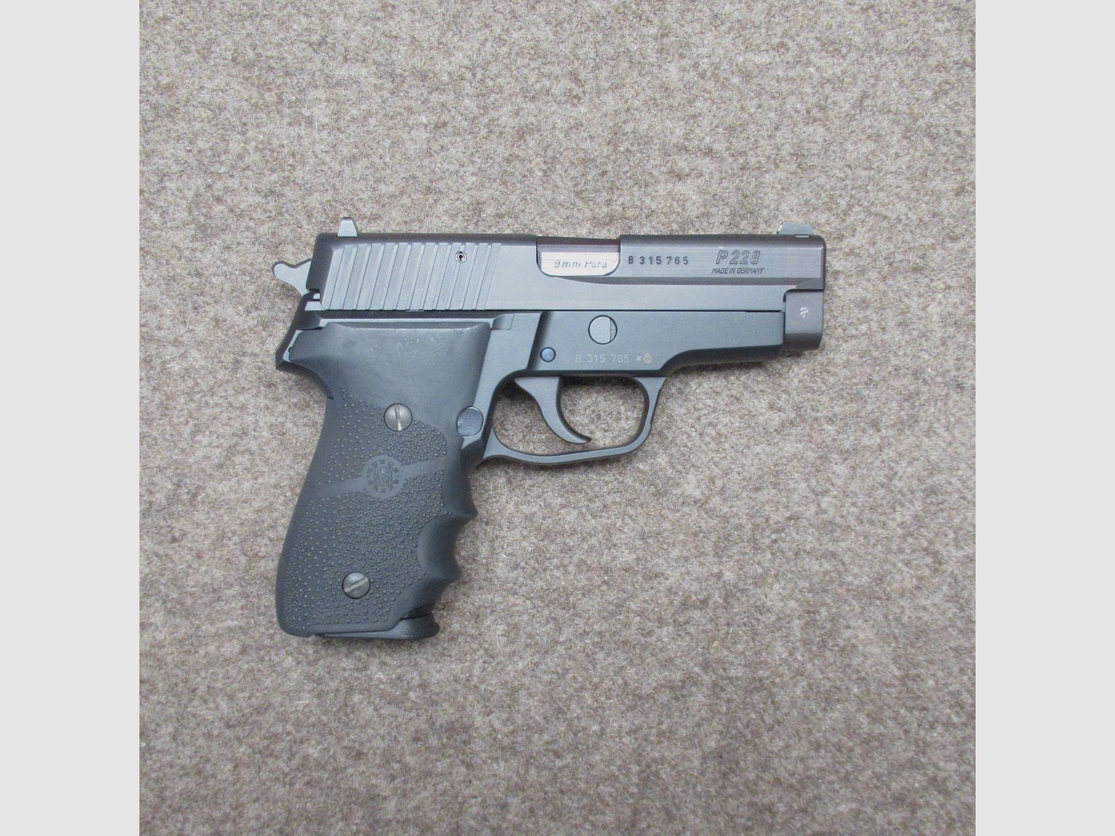 Pistolet SIG SAUER P228 cal. 9x19mm, image 1 sur 2
