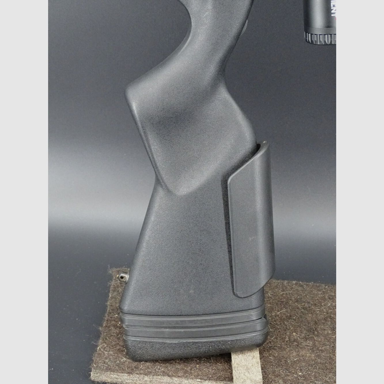 Steyr SSG 04 BJ 2023 calibre .300 Win Mag avec Harris Leupold Element SSG 04
