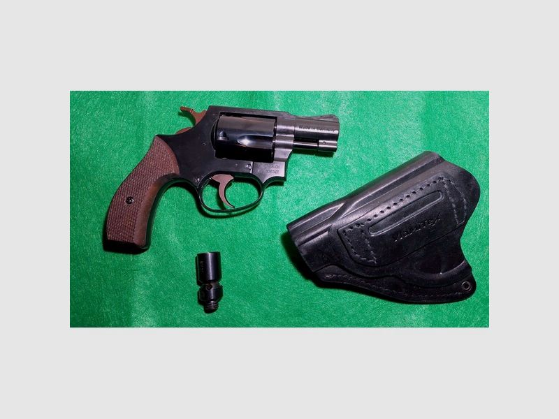 Weihrauch HW37 cal. 9mm R.K. (PTB 887) mit Holzgriffschalen und Lederholster