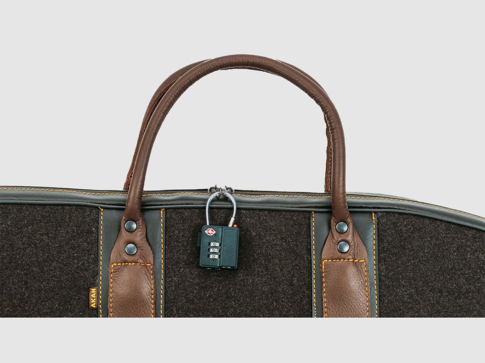 AKAH Loden-Futteral mit Elchleder