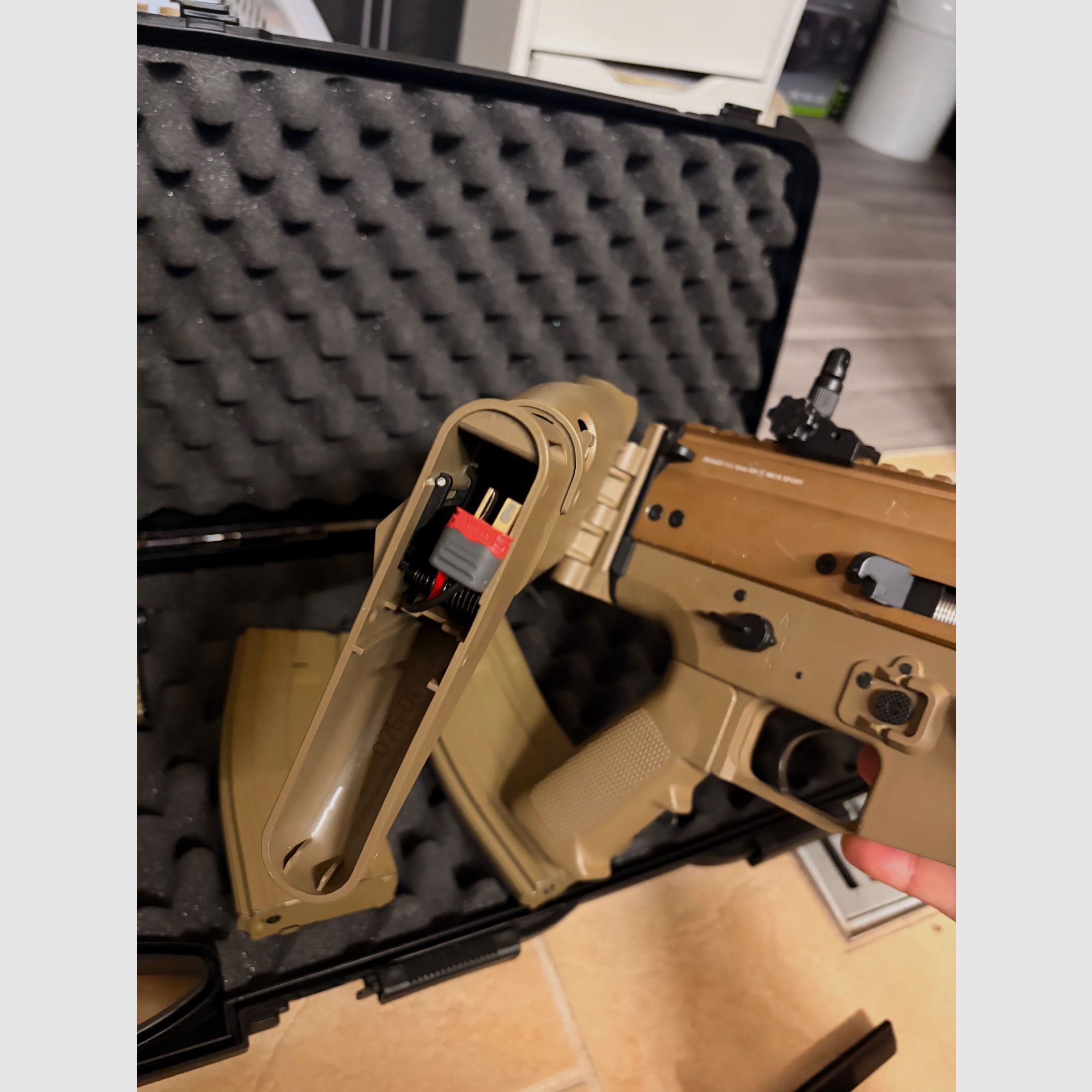 Begadi MK16 Sport / FN Herstal SCAR-L Upgrade S-AEG + mucho accesorio