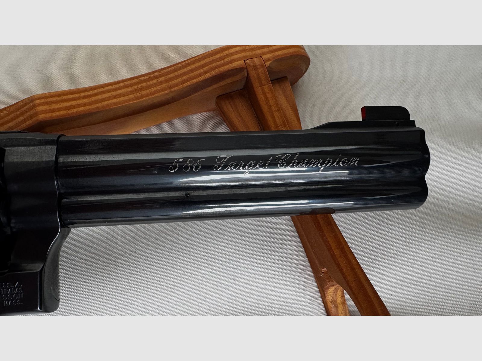 Smith and Wesson Revolver 586-5, cal. 38/357 Mag.