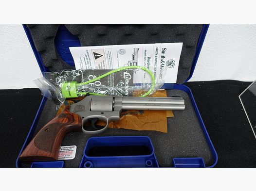 Smith & Wesson	 686 Internalional 6"