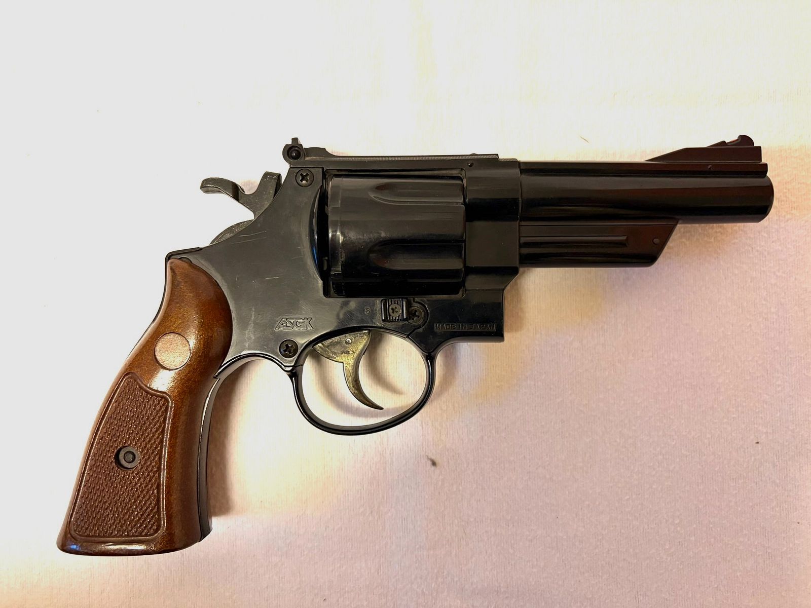 ••• Deko - Revolver .45 S&W - John Wayne - Highway Patrol - im Bilderrahmen •••