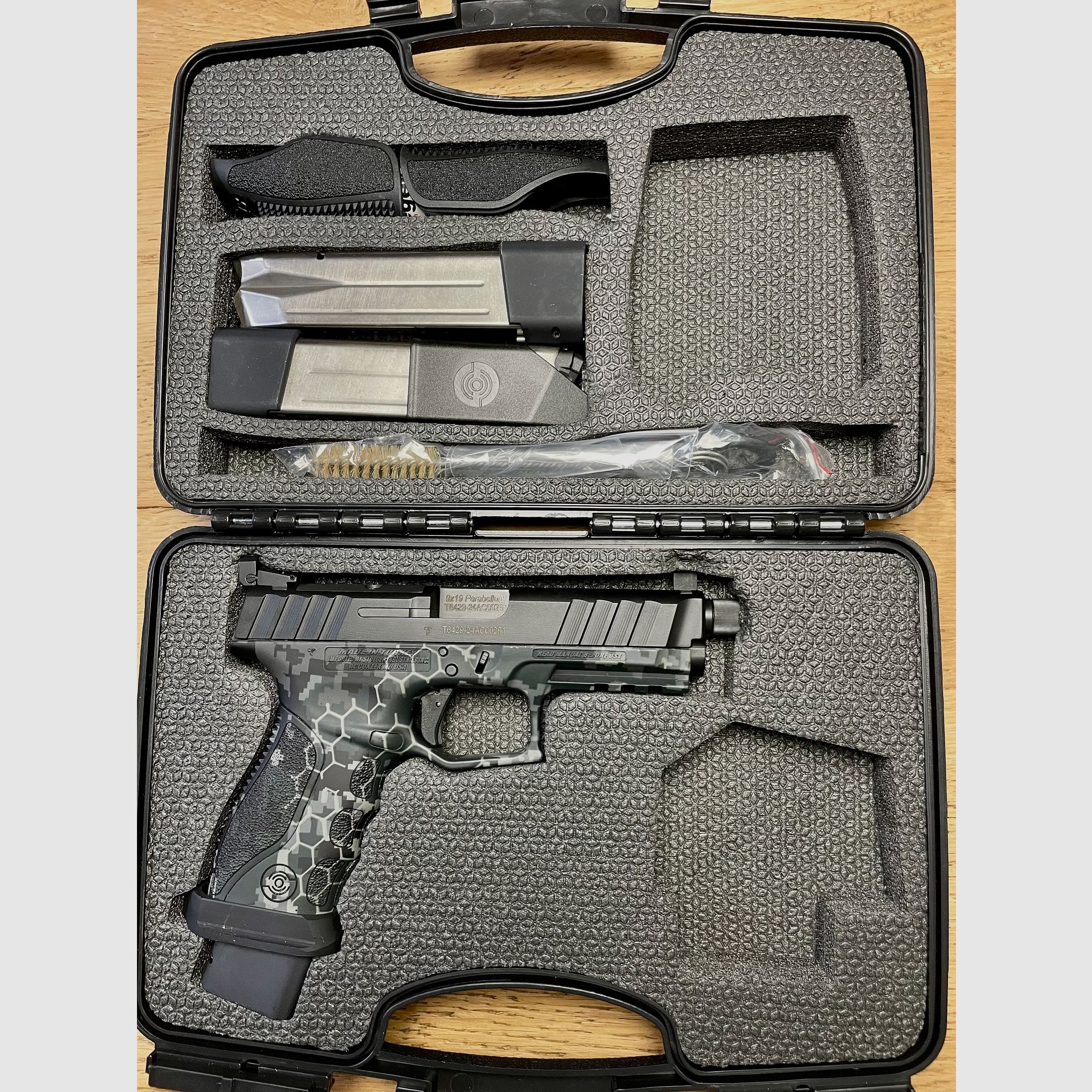 halbautom.  Pistole Stoeger STR-9S Combat mit Gewinde 9mmLuger (Beretta Group) - Neu