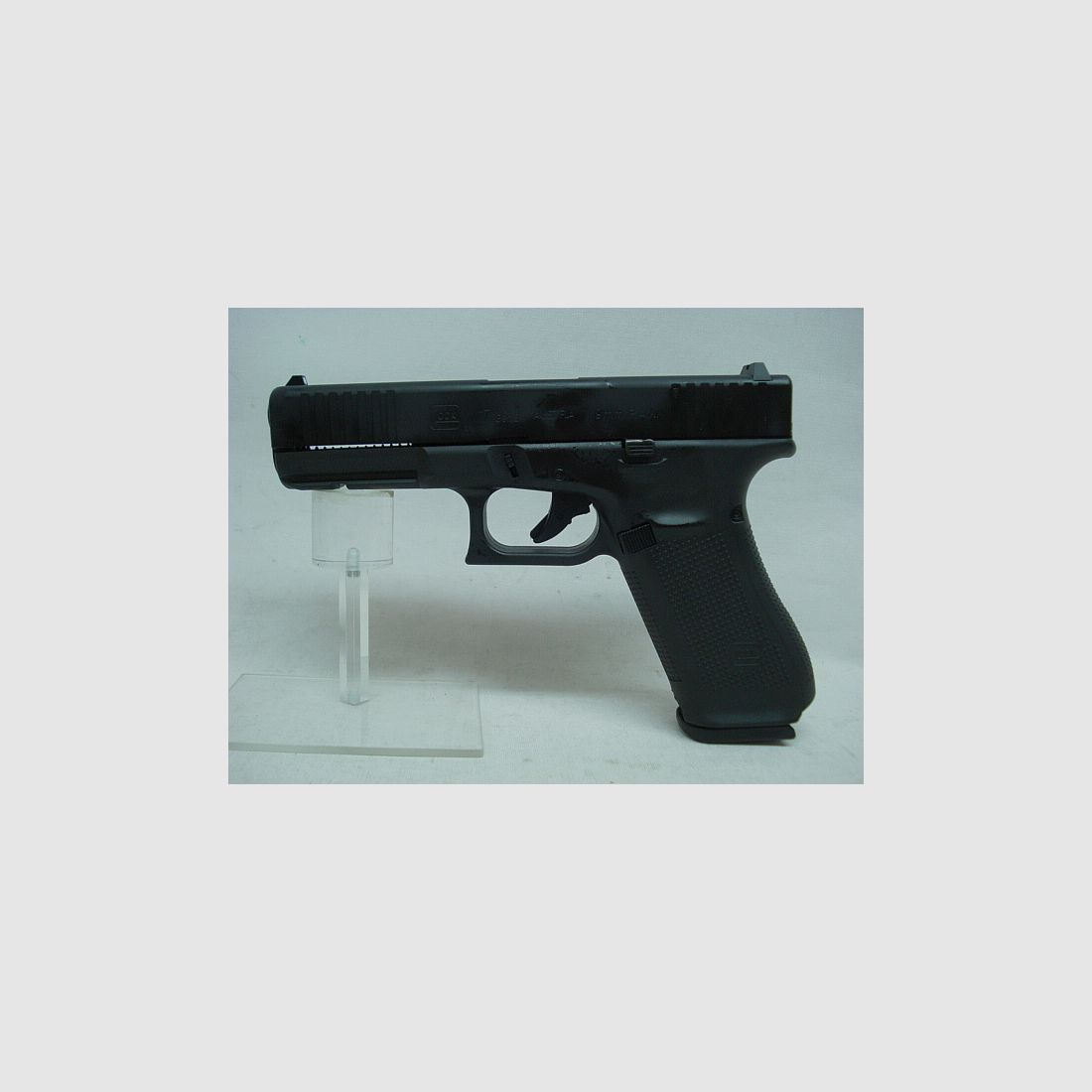 17 Gen5 Kal.9mm P.A.K. - 17 Schuss
