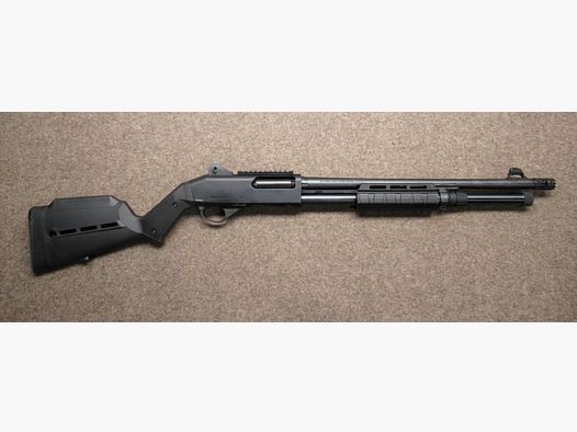 STOEGER Pumpflinte Mod. P3000 Tactical Kal. 12/76