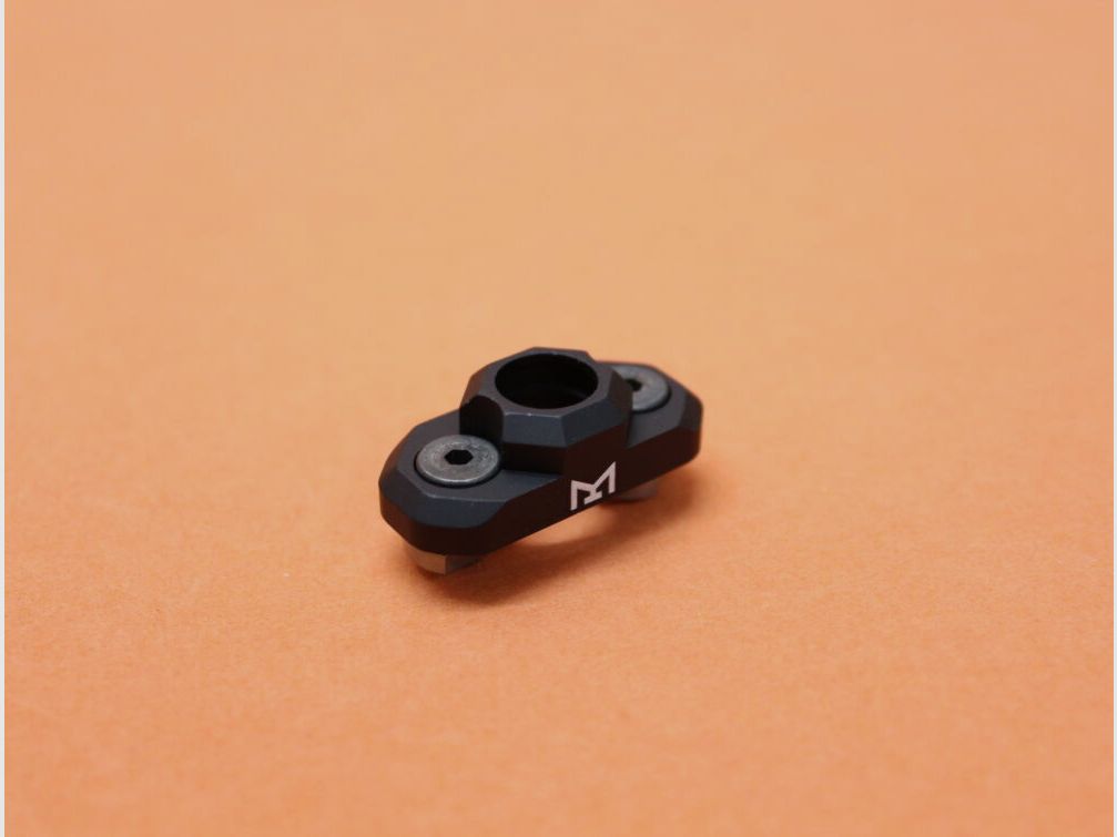 UTG - Leapers UTG PRO M-LOK Sling Swivel Adaptor (TLUSW001) für Standard QD Sling Swivel Push-Button Riemenöse