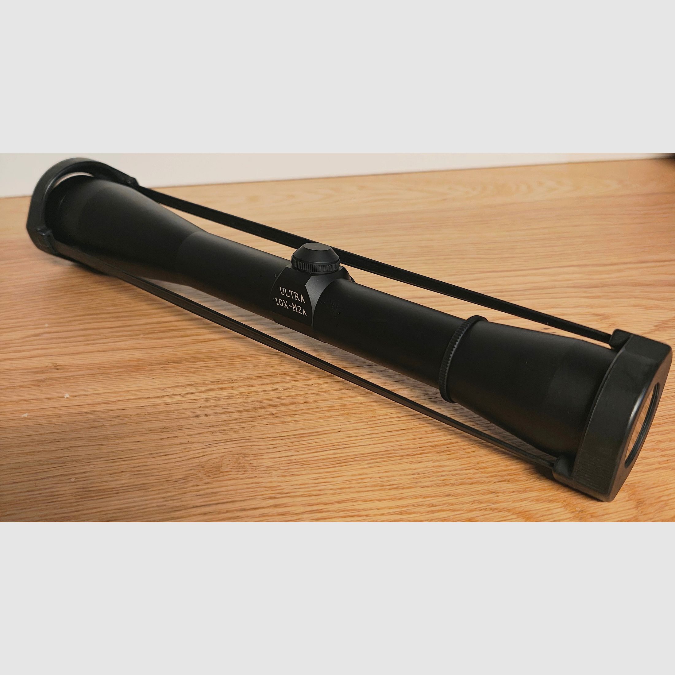 Leupold M2a Ultra 10x42 con caja y documentos originales