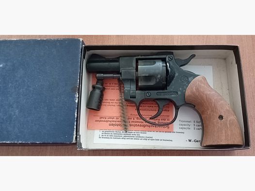 Cuno Melcher ME Jaguar 80 en calibre 9 mm R Knall