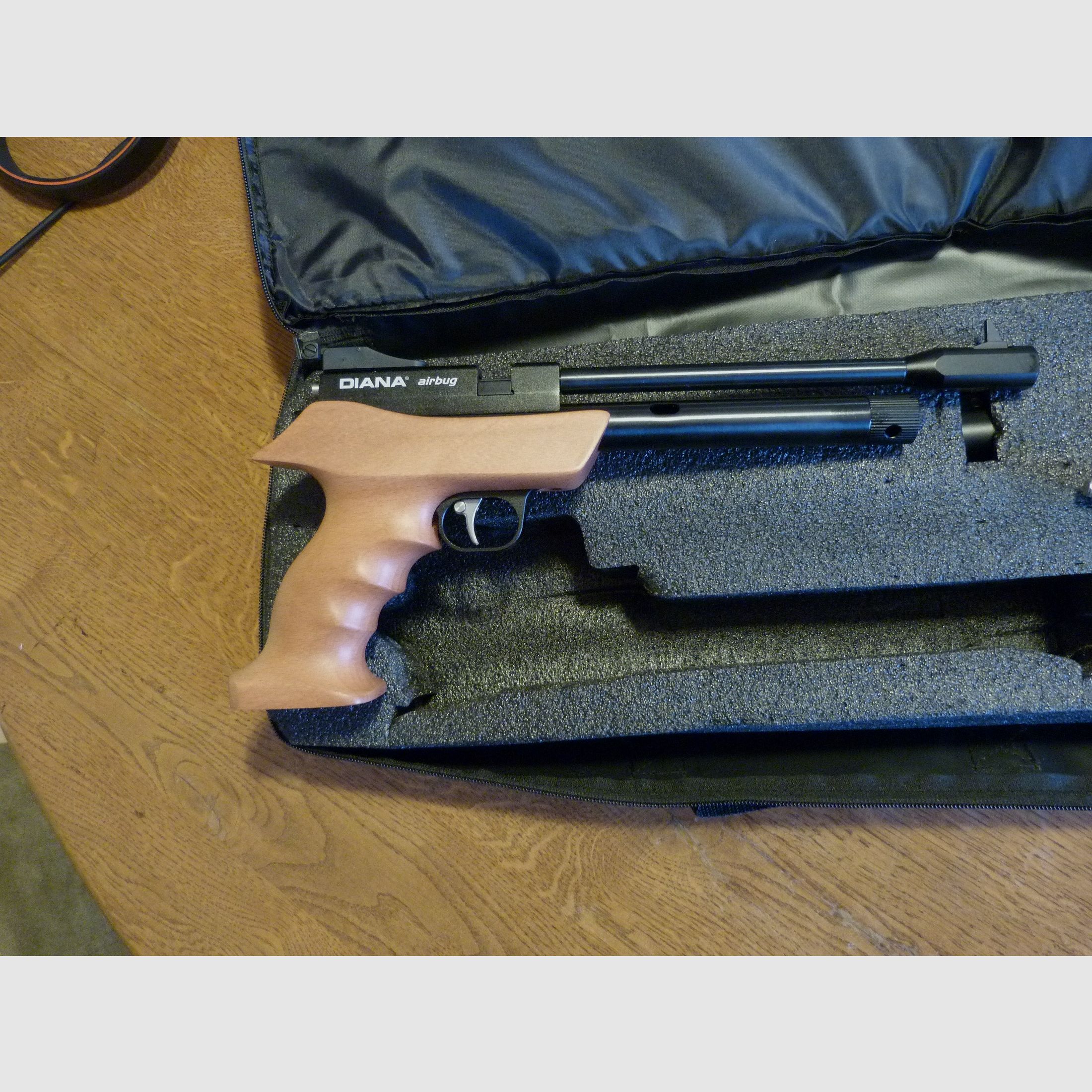 Diana Airbug CO2-Pistolet, pistolet pneumatyczny z walizką.