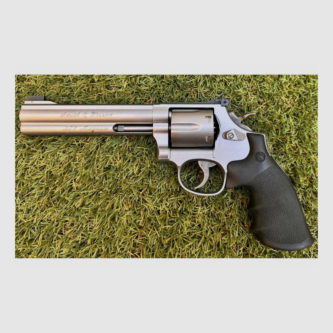 Smith & Wesson 686 Target Champion mit Gummigriffschalen .357Mag