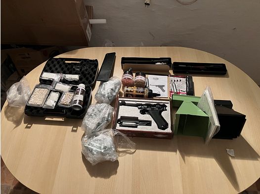 Luger P08 4.5mm Blowback met uitrusting