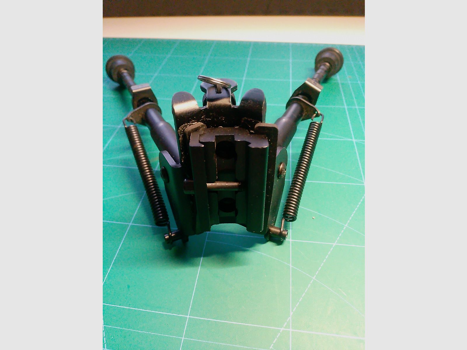 Zweibein 22 mm Metall Airmagnum PCP Gewehr mit Federn höhenverstellbar Gummi an den Füßen