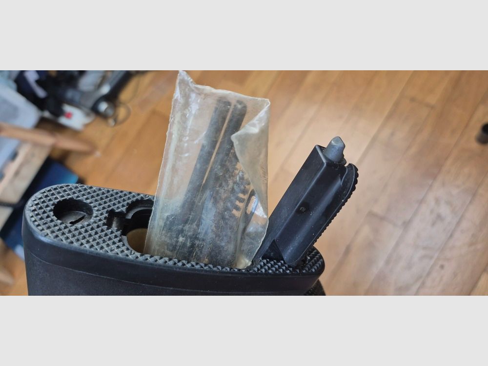 Sehr schöne Colt AR15 A2 Sporter II Repetierbüchse – Kaliber 222 rem. – 100% Colt Herstellung um 1985 – Zwischen der M16 A1 und der M16 A2 im Colt Stammbaum – Exzellente Standwaffe von hoher Qualität für Fans der AR15 Plattform – TBE++, Bild 43 von 43
