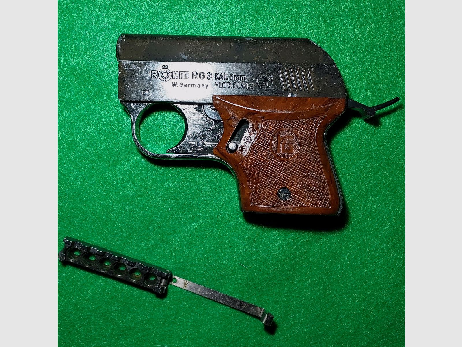 Röhm RG 3 Schreckschuss Pistole Kal. 6mm Flobert  (PTB 33) 